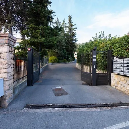 Babyaccommodation Family Garden Apartment *