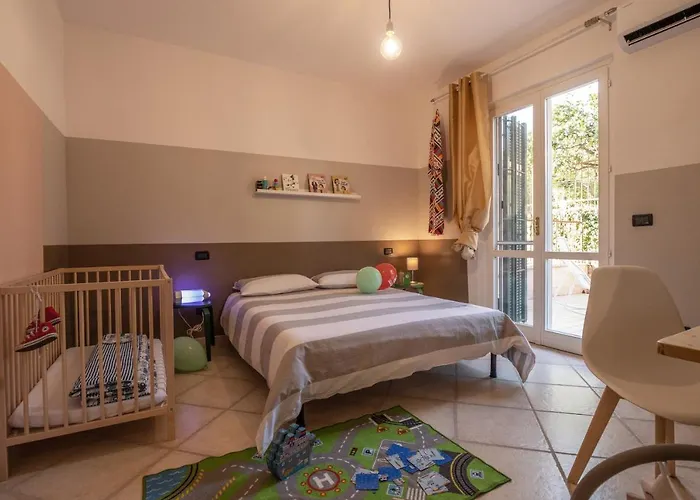 Babyaccommodation Family Garden Lägenhet Borgio Verezzi